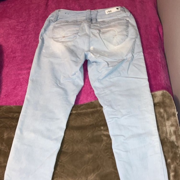 light denim “wanna betta butt” jeans size 9 - Picture 2 of 2
